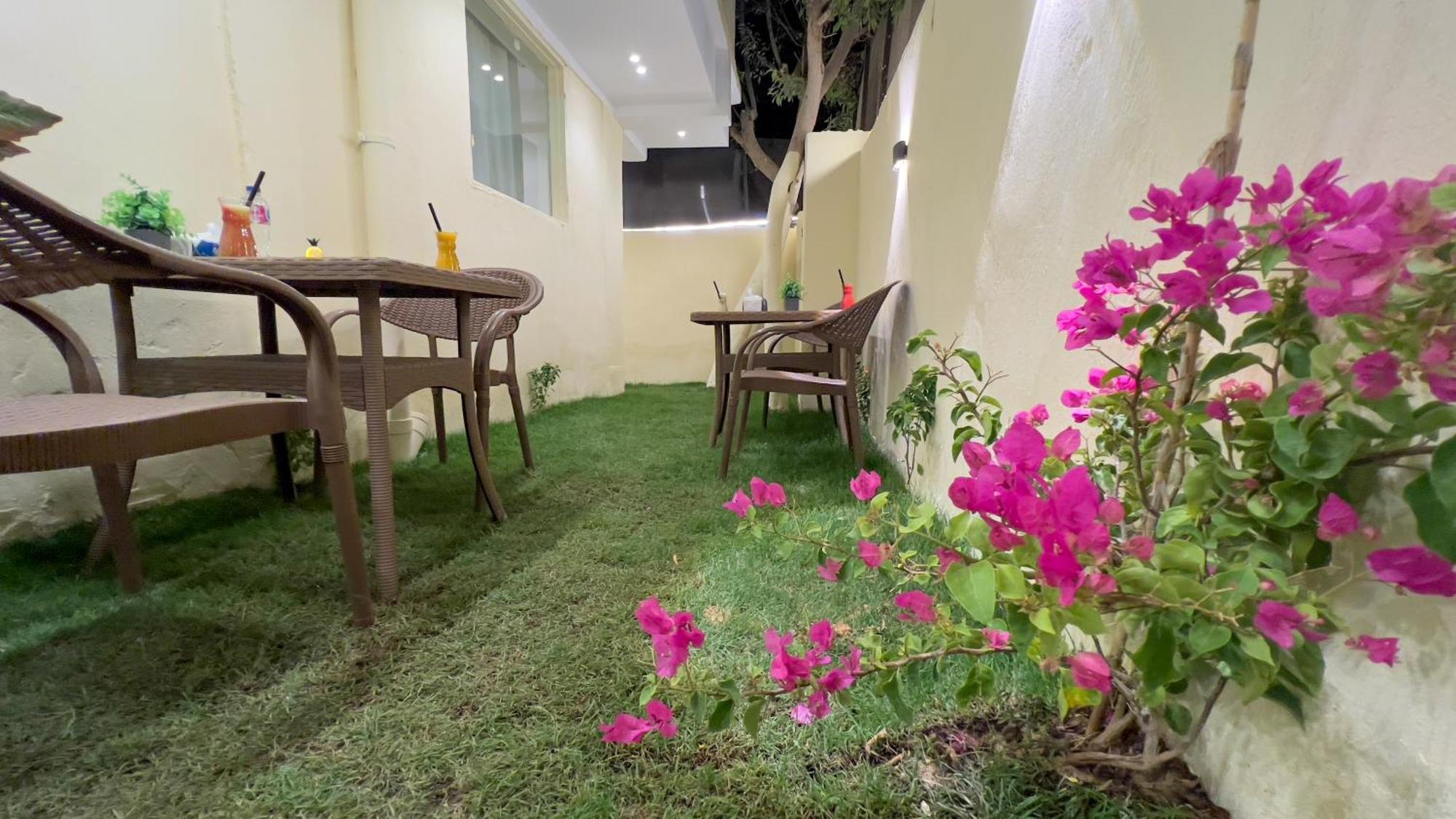 Pyramids Glory Inn Kafrat al Jabal Exterior foto